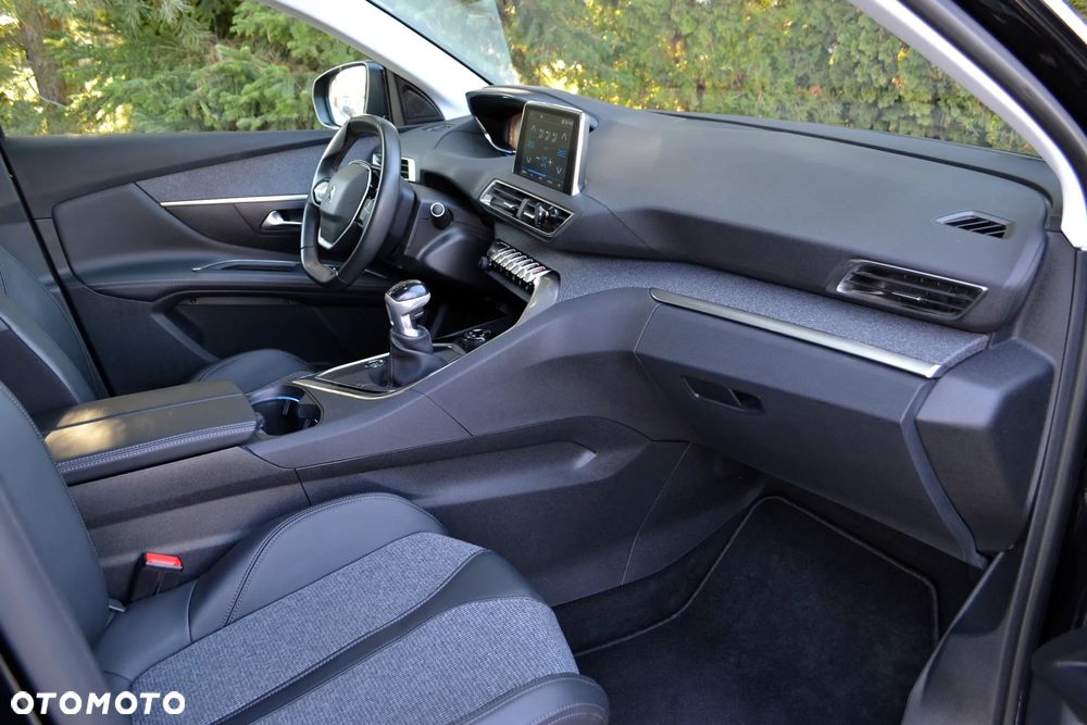 Peugeot 3008 - 24