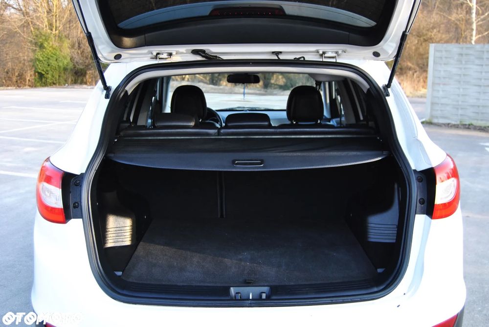 Hyundai ix35 1.6 2WD Fifa World Cup Edition - 9