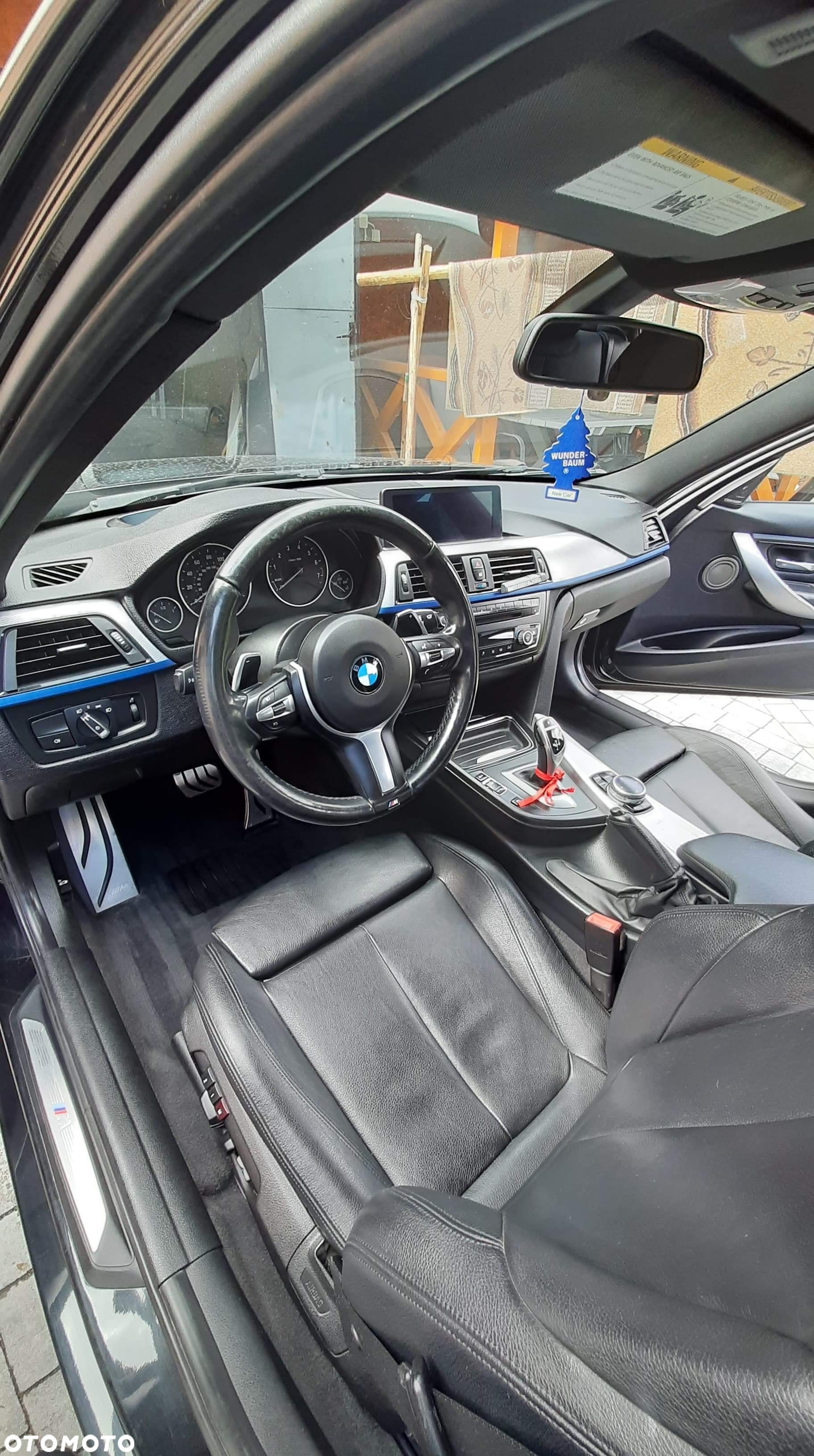 BMW Seria 3 335i xDrive M Sport - 21