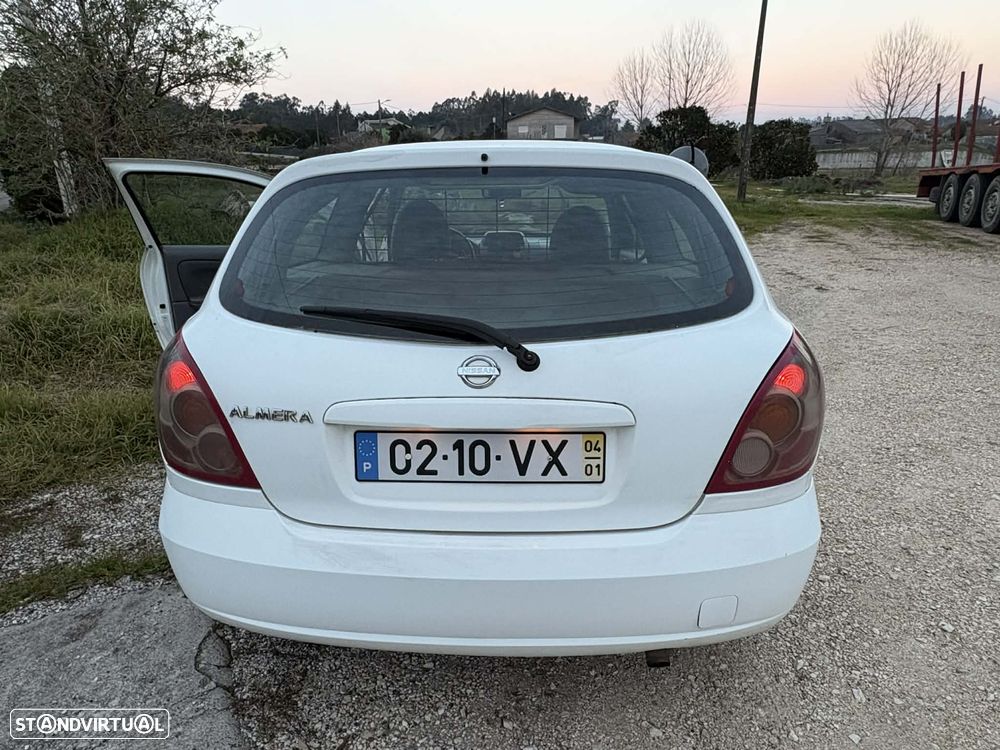 Nissan Almera - 13