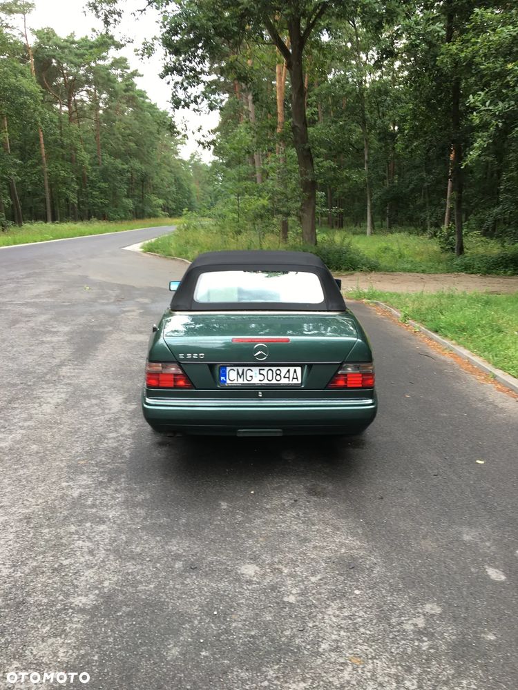 Mercedes-Benz Klasa E 320 - 5
