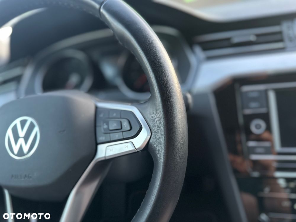Volkswagen Passat 1.5 TSI EVO Business DSG - 21