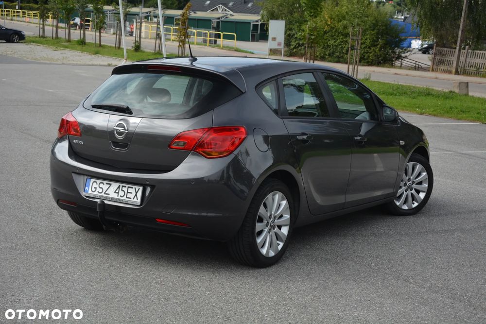 Opel Astra - 12