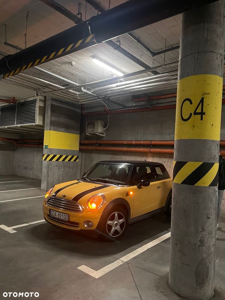 MINI Cooper Standard - 3