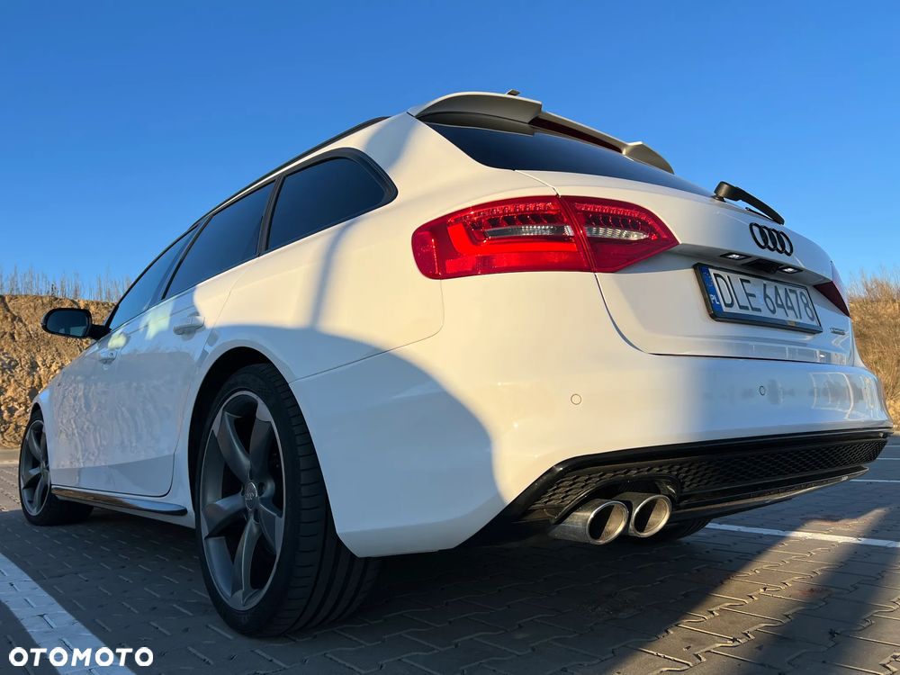 Audi A4 Avant 2.0 TDI DPF clean diesel quattro S tronic S line Sportpaket - 9