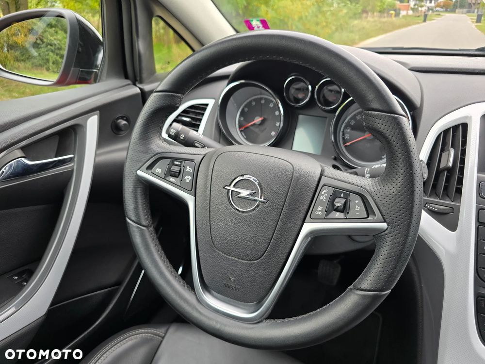 Opel Astra 1.6 Turbo Innovation - 10