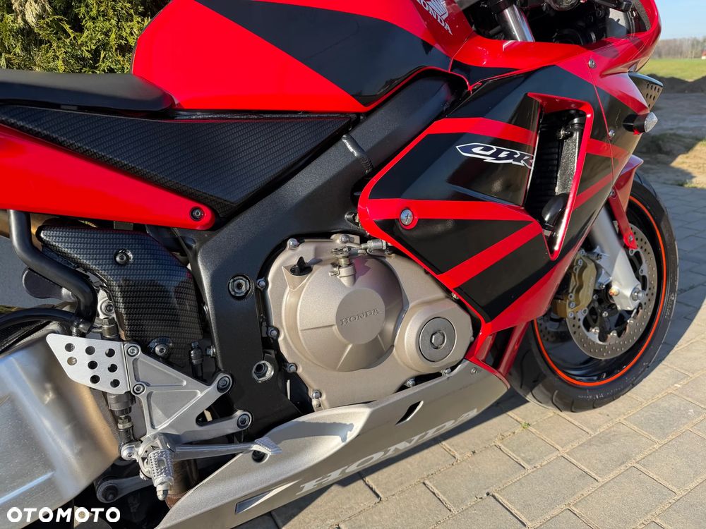 Honda CBR - 19