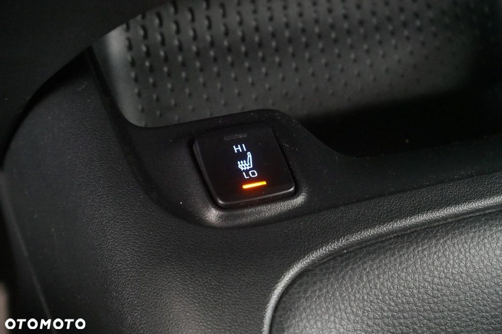 Toyota Corolla 1.8 Hybrid Comfort - 24