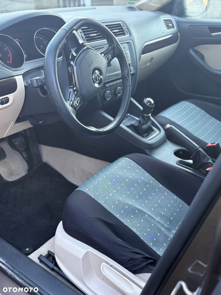 Volkswagen Jetta 1.4 TSI BlueMotion Technology - 13