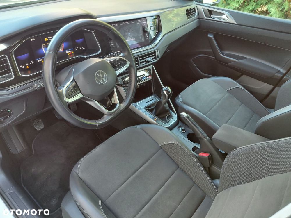 Volkswagen Polo - 24