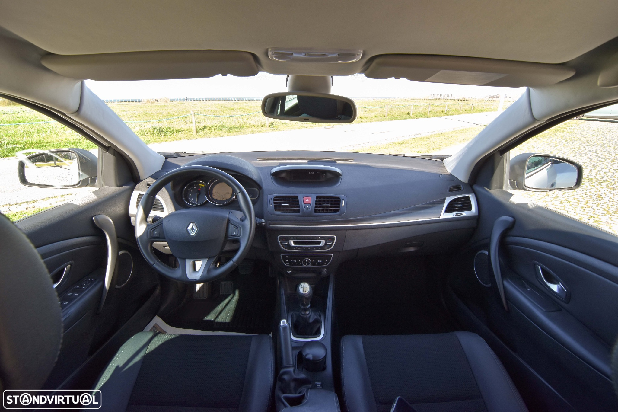 Renault Mégane 1.5 dCi Privilège - 11