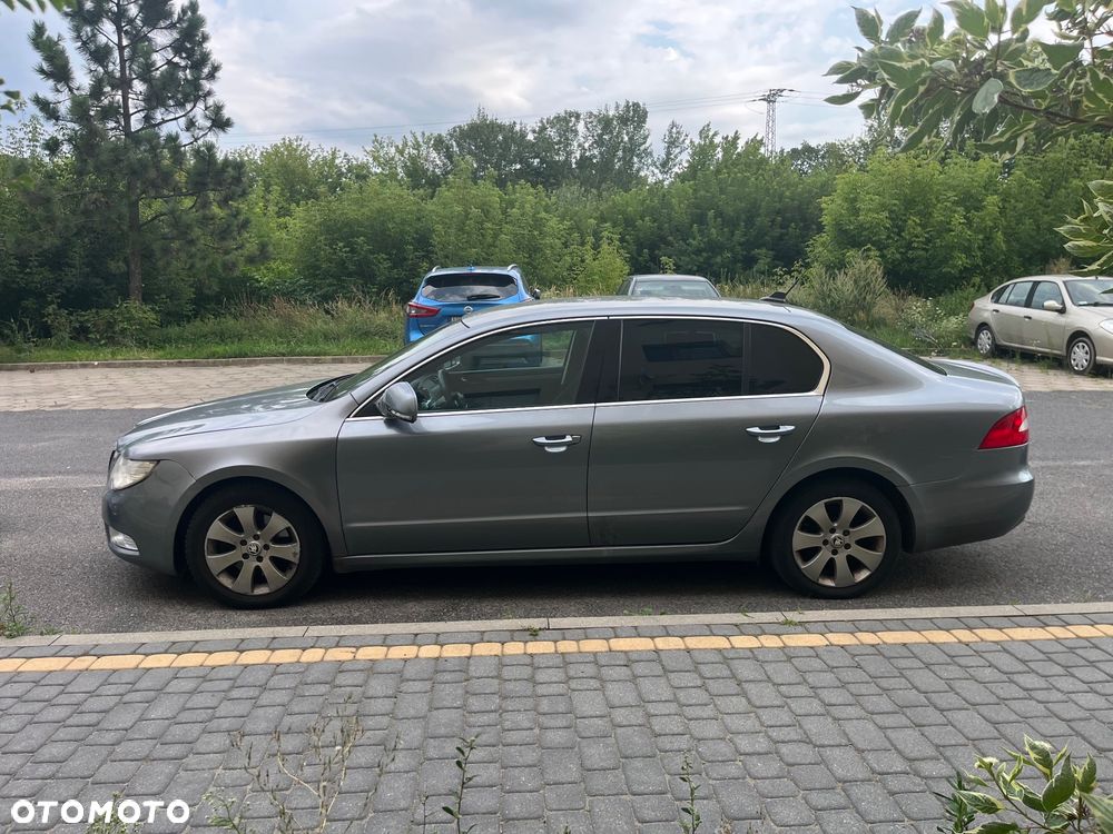 Skoda Superb 1.9 TDI Elegance - 2
