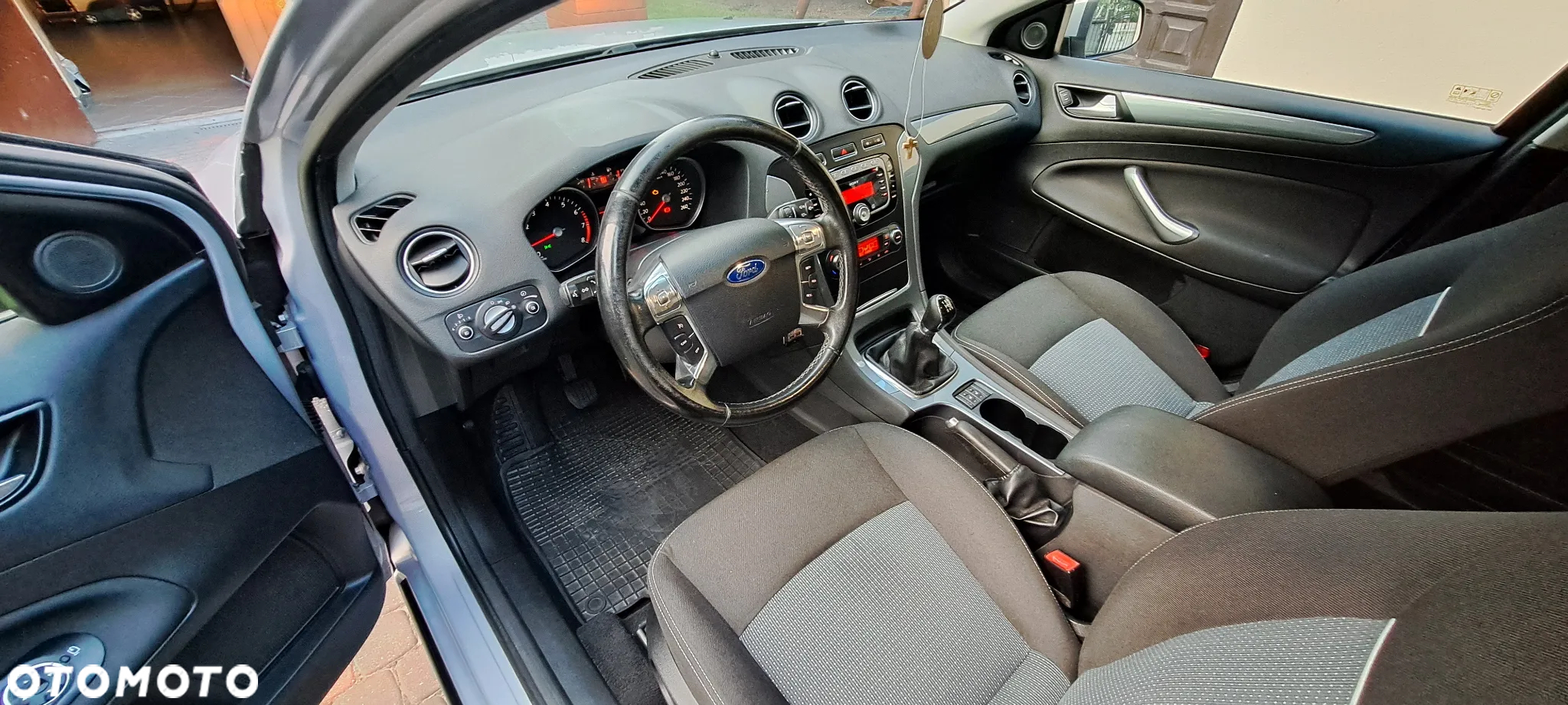 Ford Mondeo 1.6 Titanium - 15
