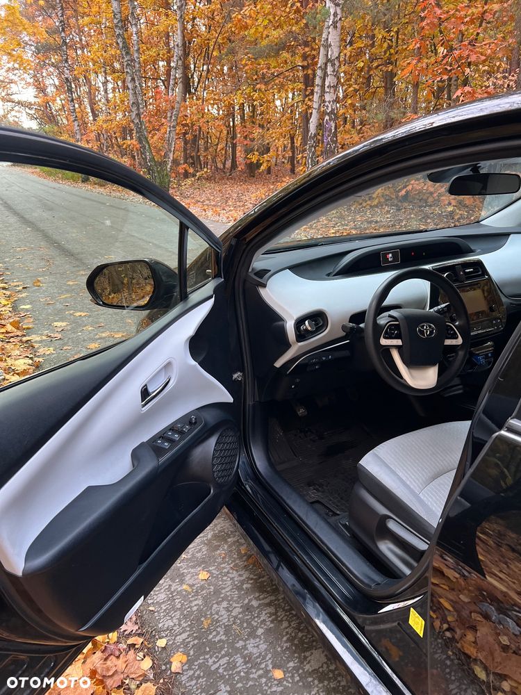 Toyota Prius 1.8 Hybrid Premium - 12