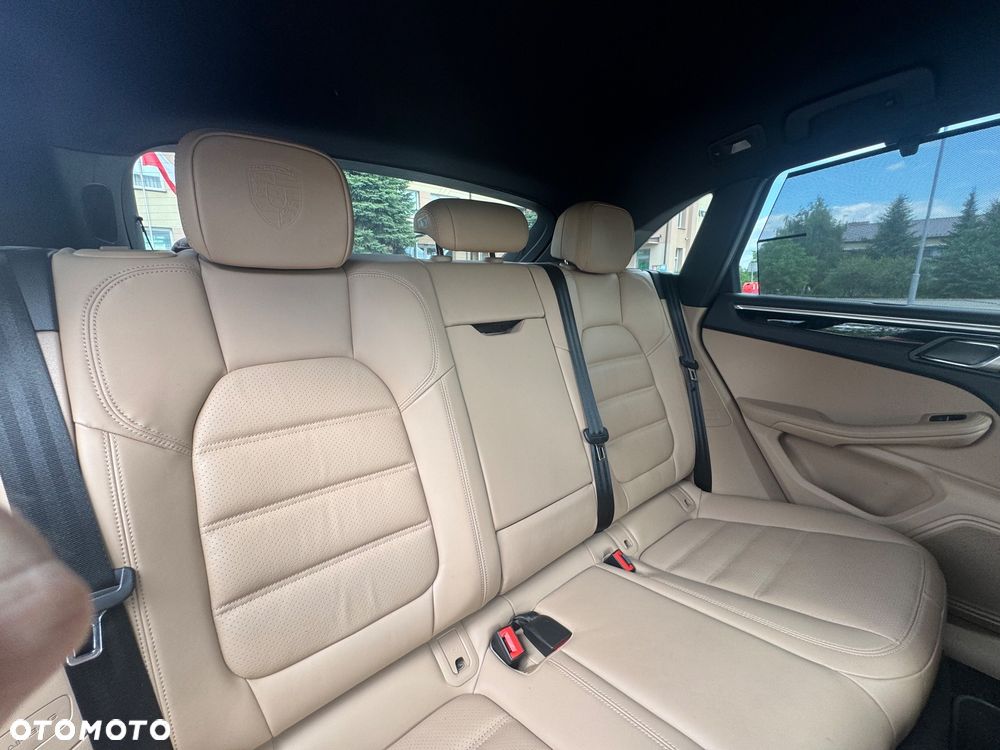 Porsche Macan Standard - 34