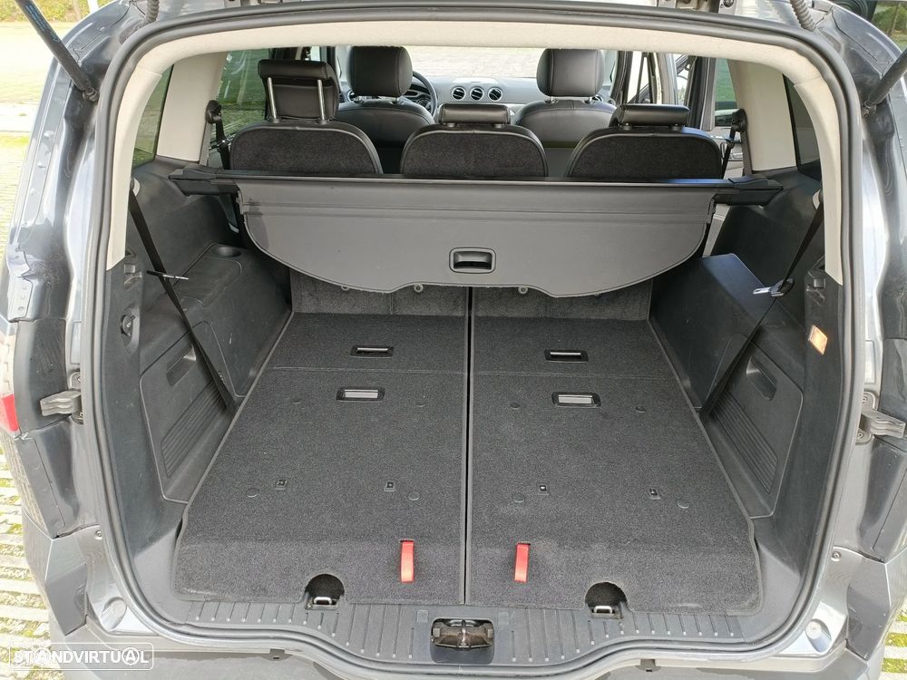 Ford S-Max 1.8 TDCi Titanium 7L - 17