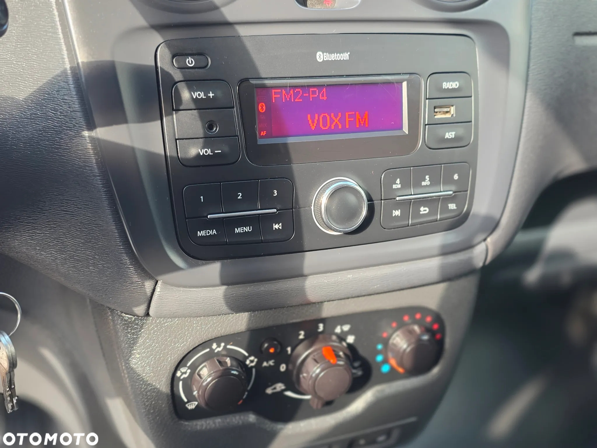 Dacia DOKKER Van 1.3 TCe Comfort Clim 100KM 5d Express I BEZWYPADKOWA z Polskiego Salonu I Wyjątkowo ładny i Zadbany Egzemplarz z Pełną Histroią Serwisową I Zabudowana Przestrzeń ładunkowa I Faktura Vat 23% I Pierwszy i Jedyny Właściciel I - 24