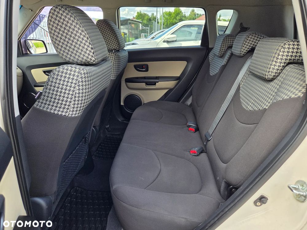 Kia Soul 1.6 L EU5 - 4