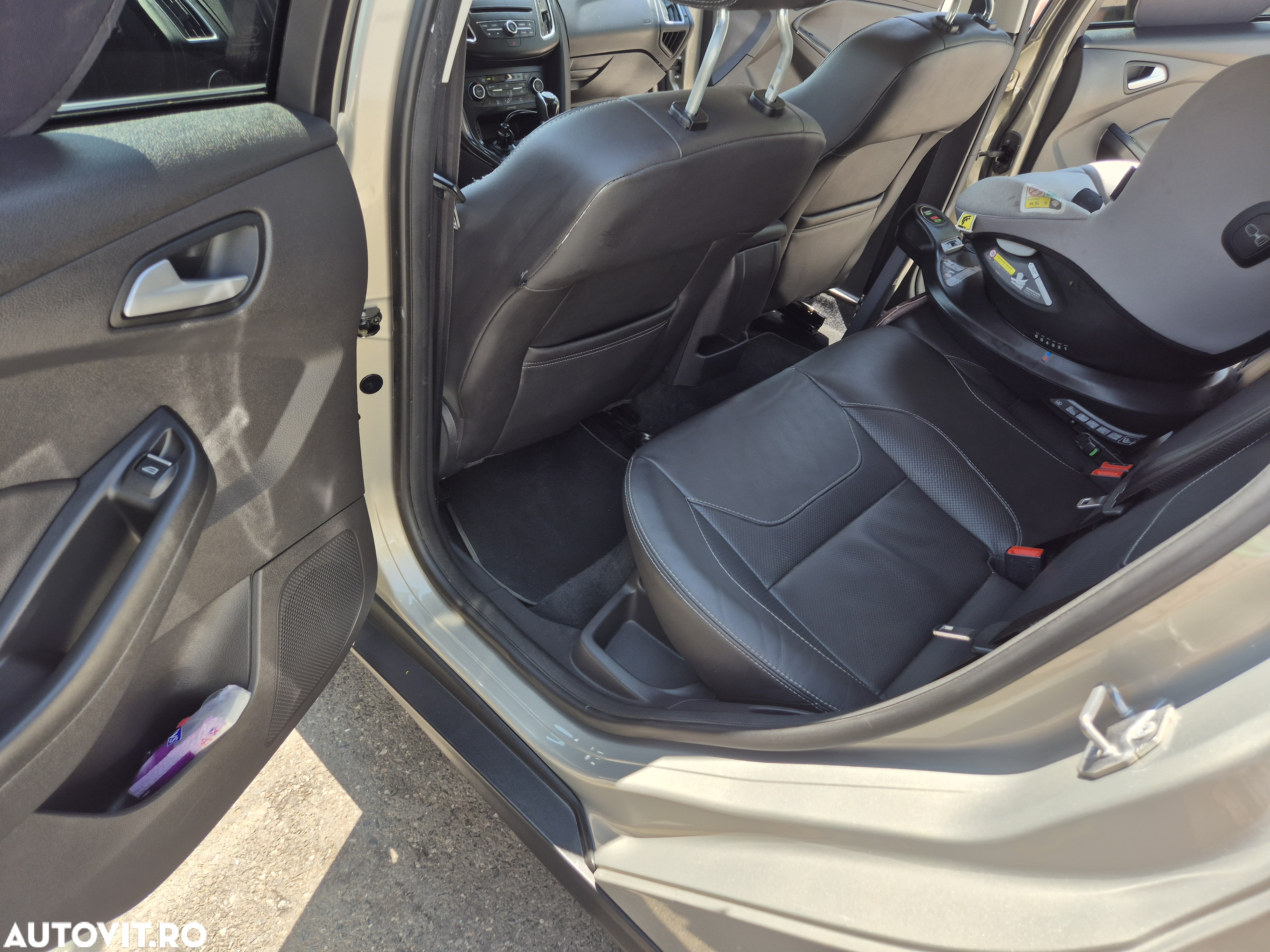 Ford Focus 1.5 Ecoboost Titanium - 15