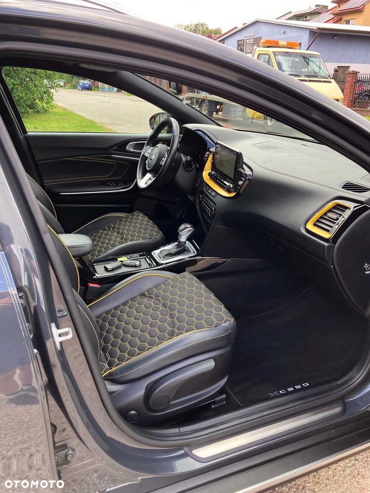 Kia XCeed - 8