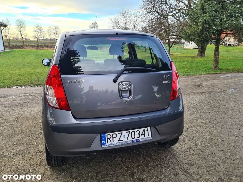 Hyundai i10 1.1 - 9