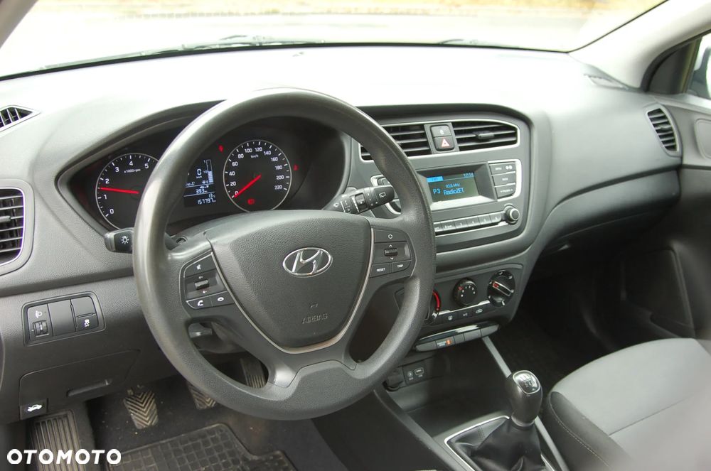 Hyundai i20 1.2 BlueDrive Comfort - 10