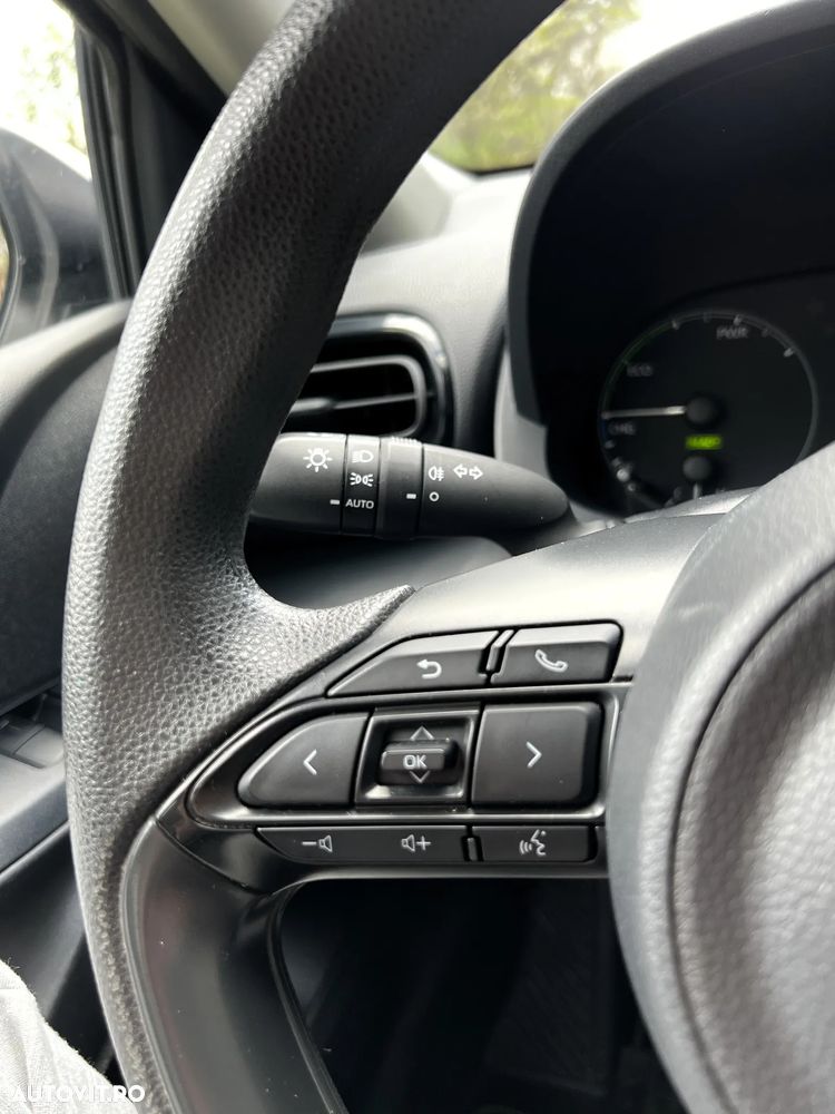 Toyota Yaris 1.5 VVT-i HSD Eco - 9