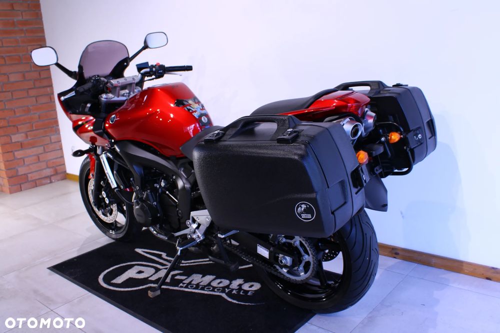 Yamaha FZ6 - 6