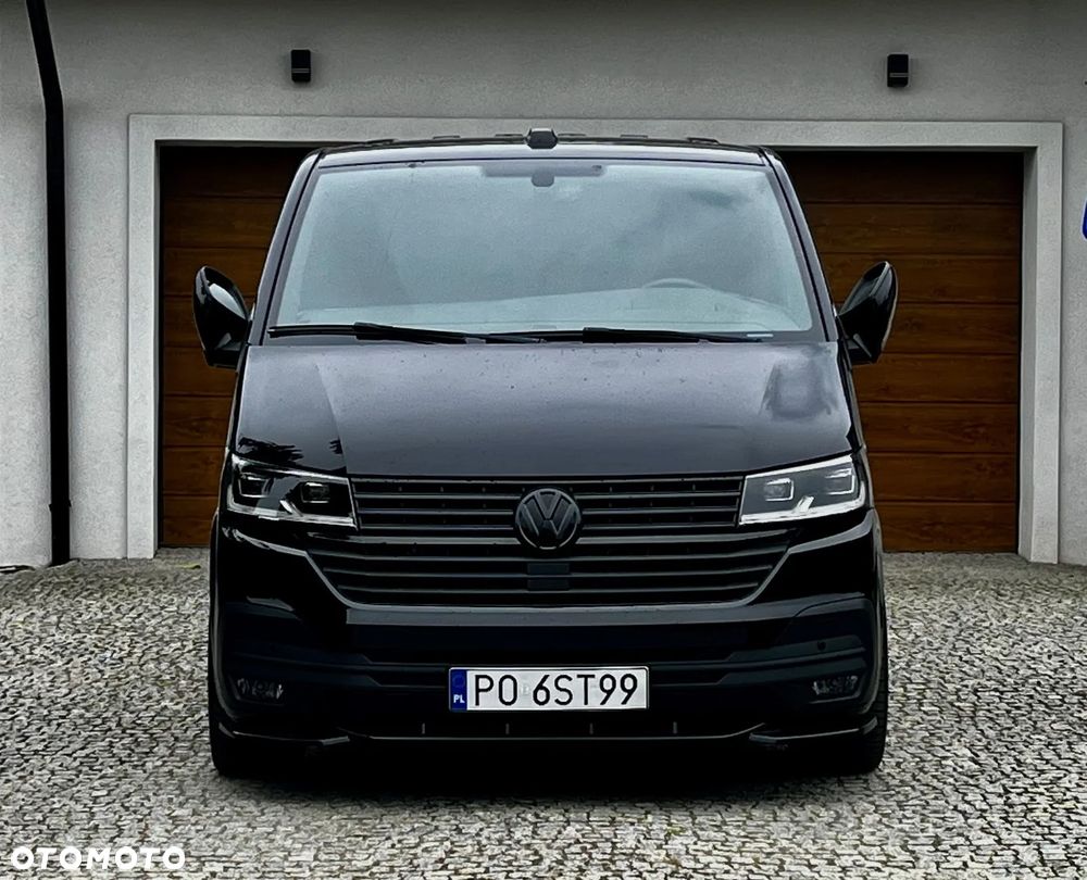 Volkswagen Multivan - 1