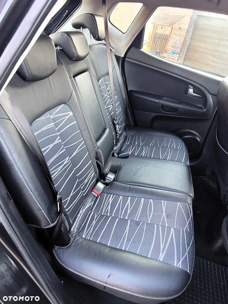 Kia Venga 1.6 CRDi 128 Business Line - 7