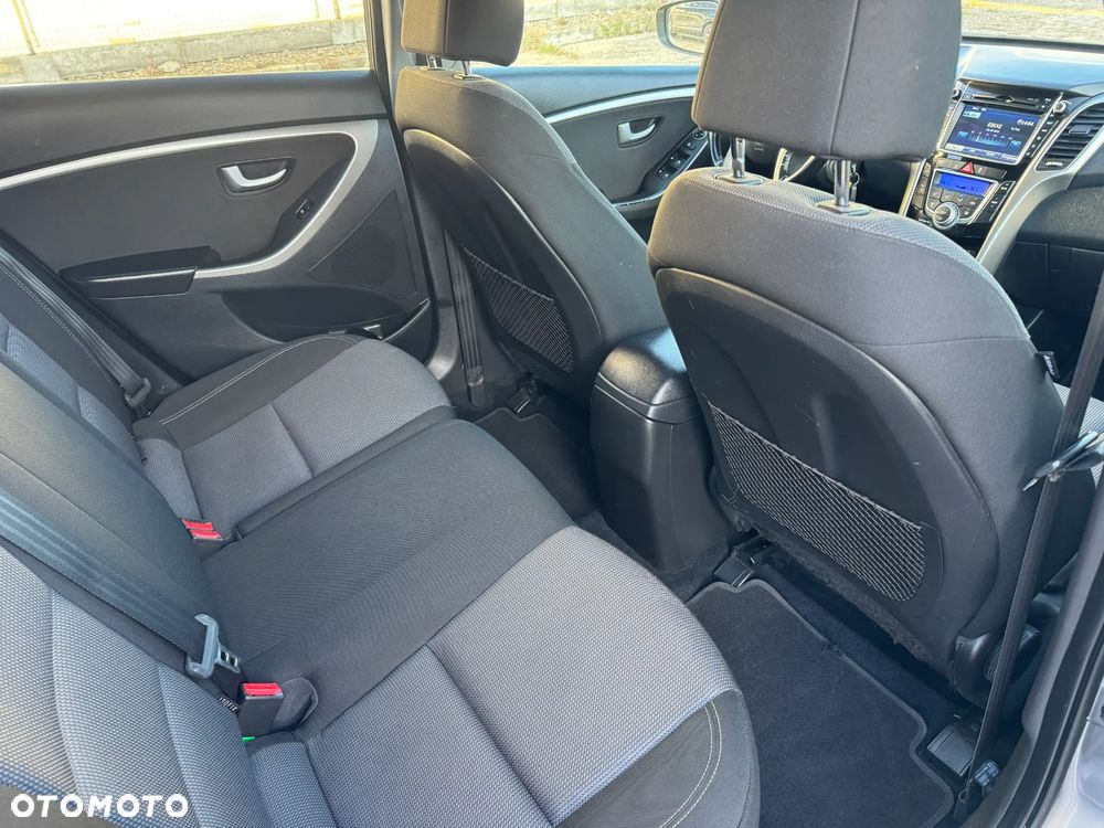 Hyundai i30 1.6 CRDi Premium - 9