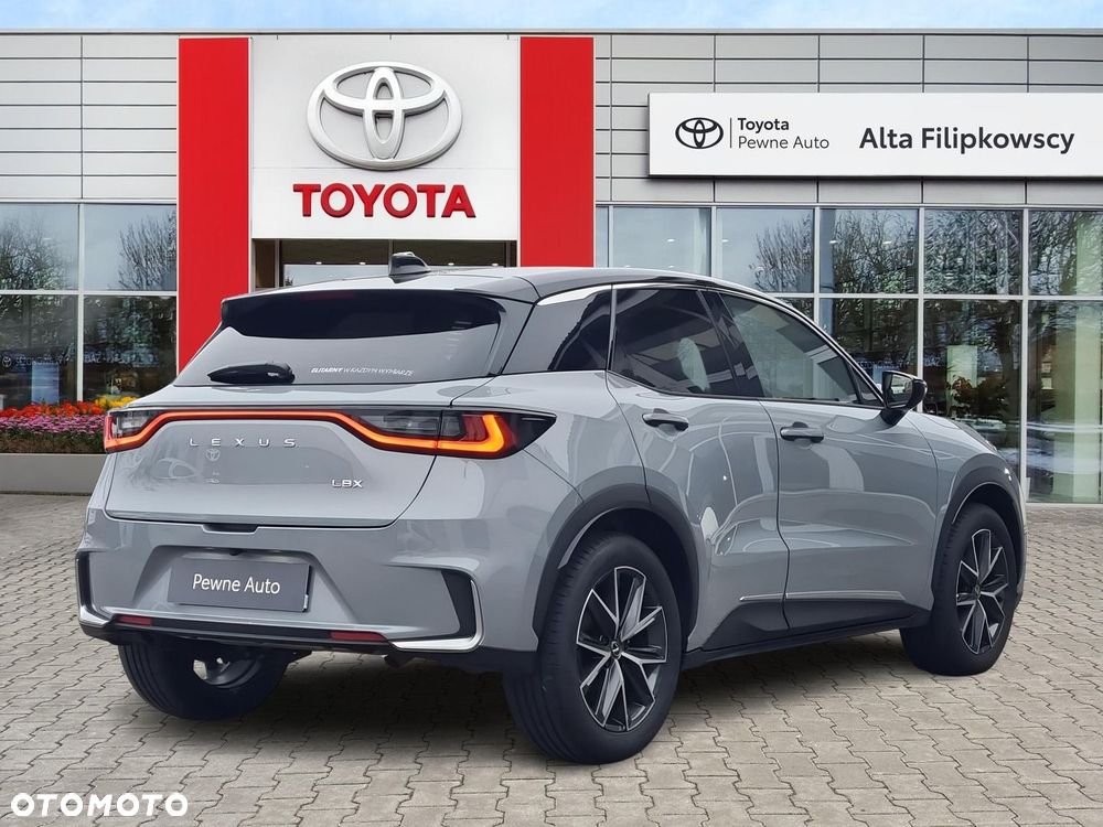 Lexus LBX 1.5 Hybrid Cool - 4