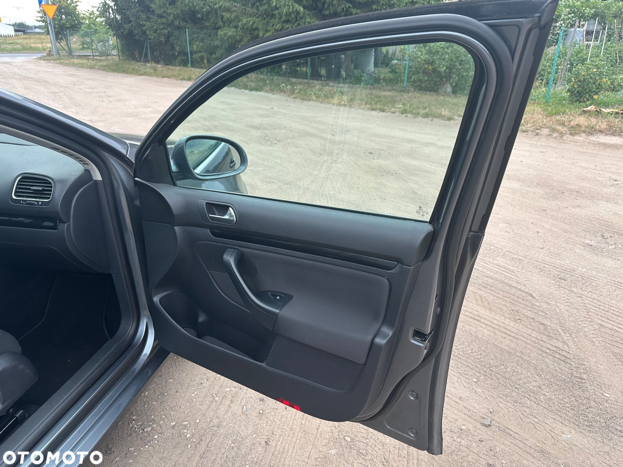 Volkswagen Golf 1.6 TDI DPF Style - 10
