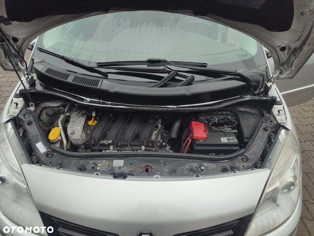 Renault Grand Scenic Gr 2.0 Confort Authentique - 36