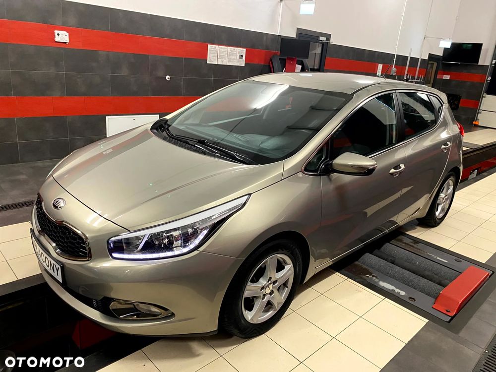 Kia Ceed 1.6 GDI XL - 7