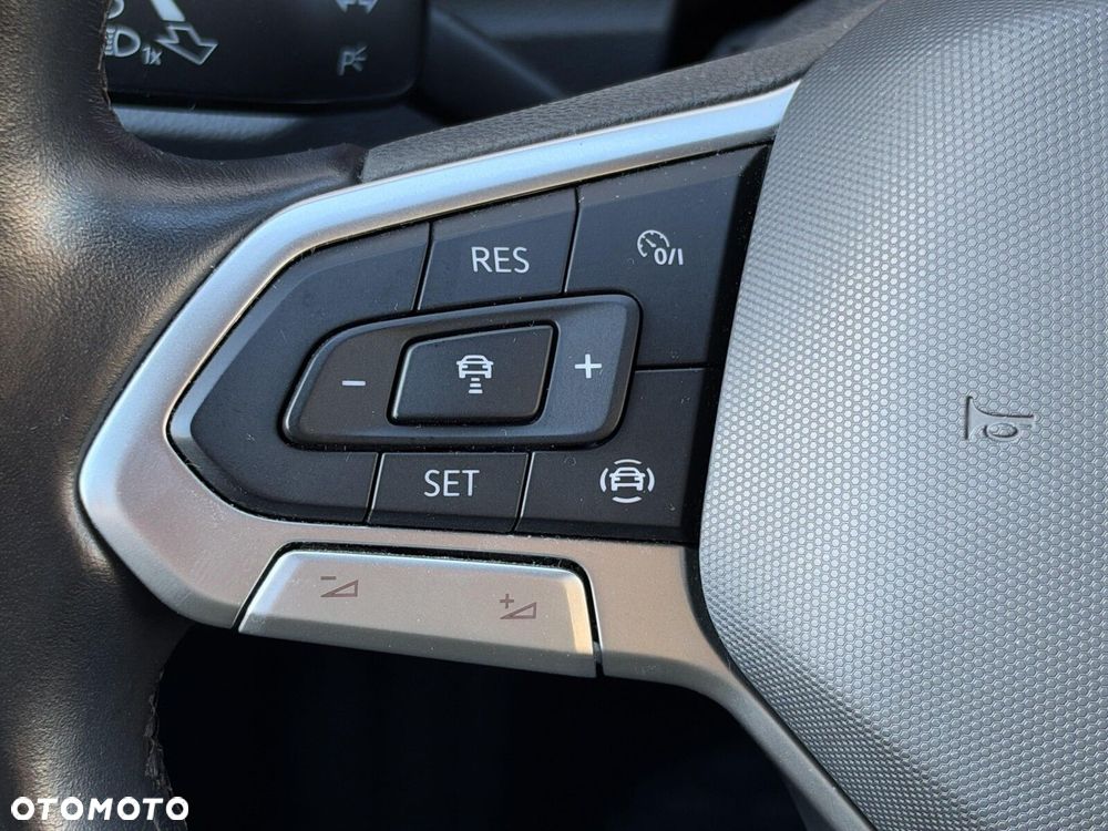 Volkswagen T-Cross - 17