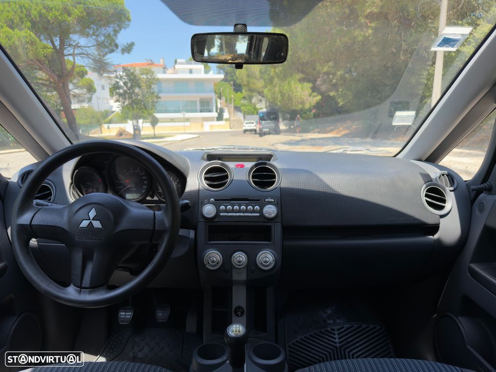 Mitsubishi Colt 1.1 Inform RCD/AC - 12