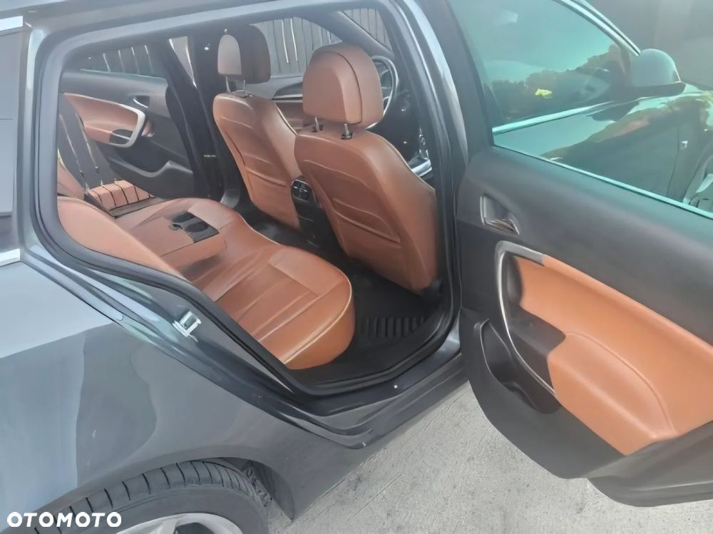 Opel Insignia 2.0 Turbo Sport - 13