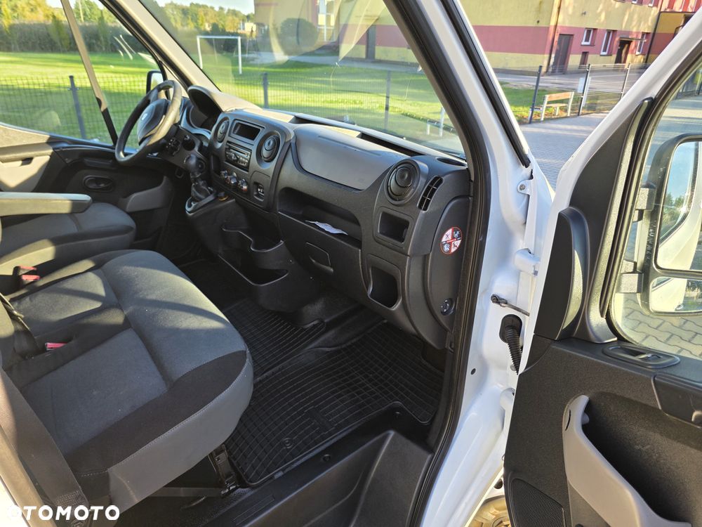 Renault Master - 18