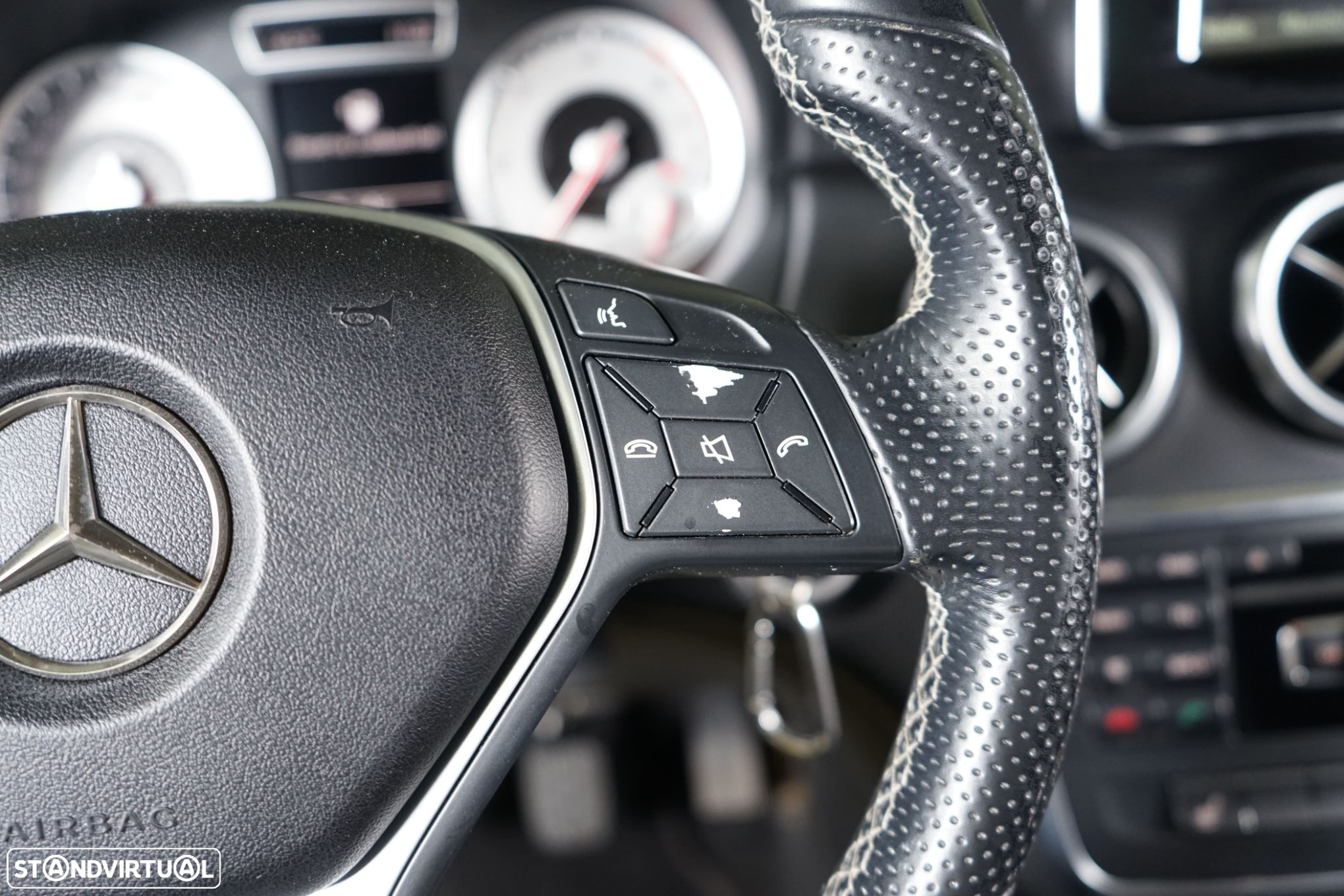 Mercedes-Benz A 180 CDI AMG Line - 24