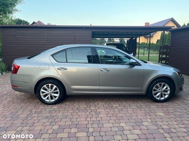 Skoda Octavia 1.5 TSI ACT DSG Style - 8