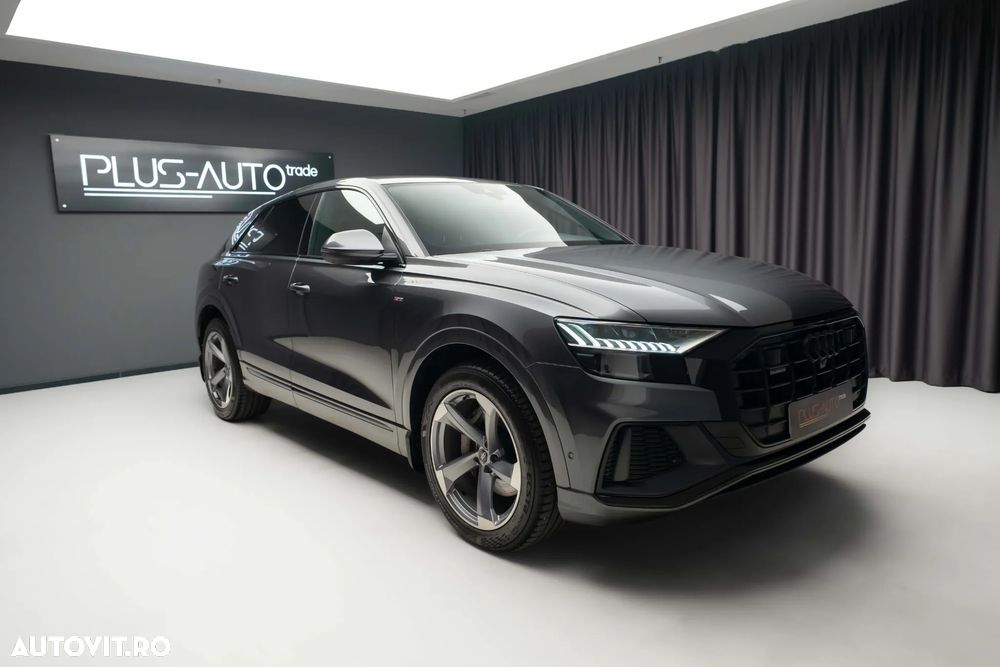 Audi Q8 - 1