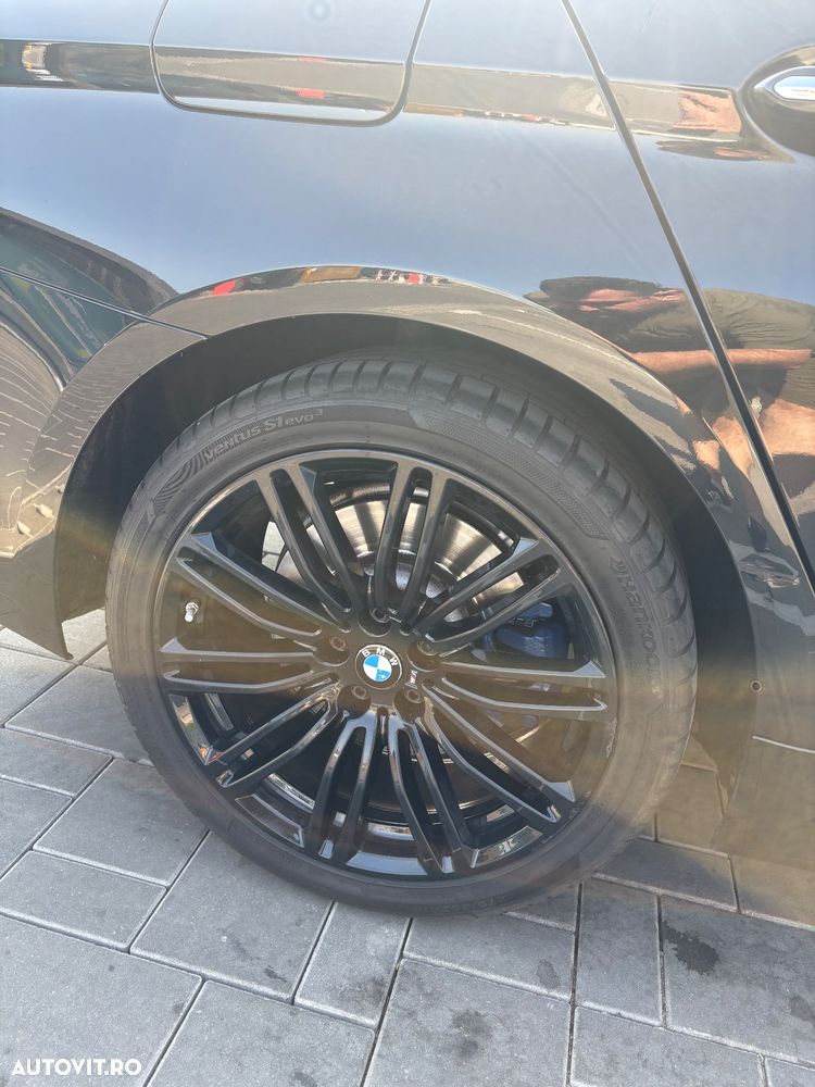 BMW Seria 5 530d xDrive AT - 6