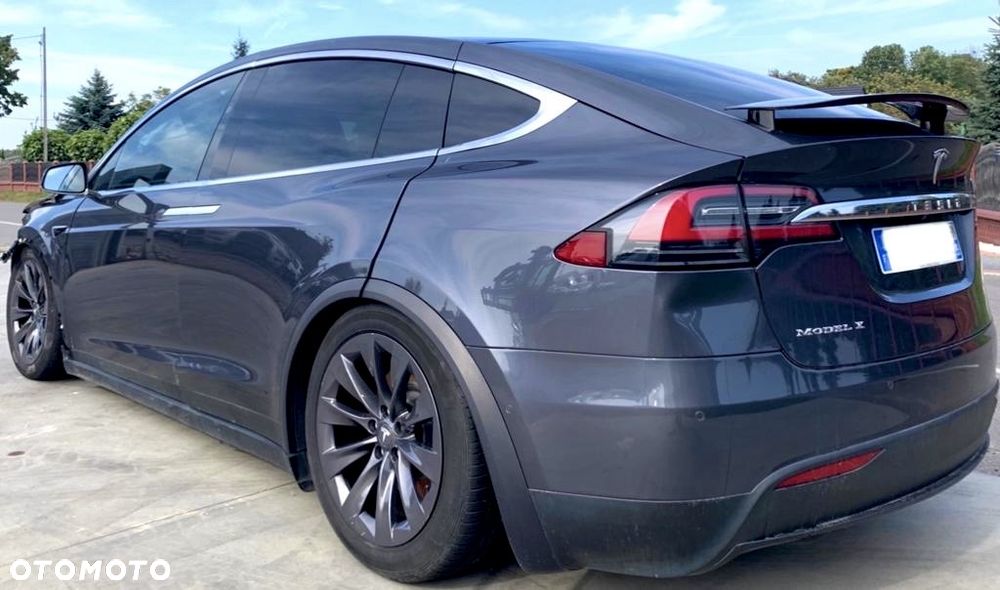 Tesla Model X 75D Allradantrieb - 1