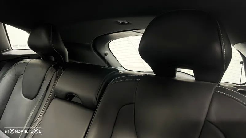 Volvo V40 2.0 D2 R-Design - 43