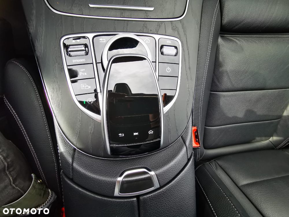 Mercedes-Benz Klasa E 200 d 9G-TRONIC - 23