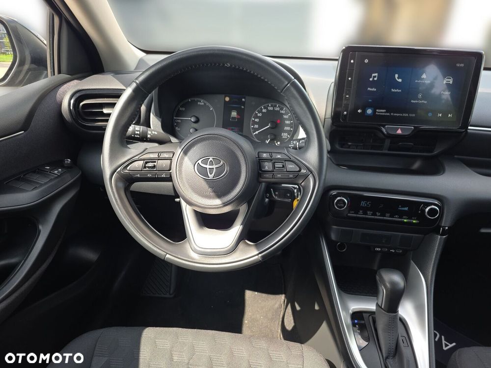 Toyota Yaris - 10