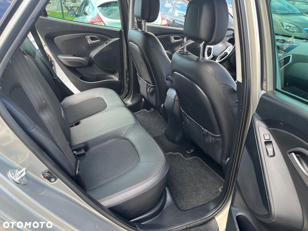 Hyundai ix35 2.0 CRDi Premium 2WD - 16