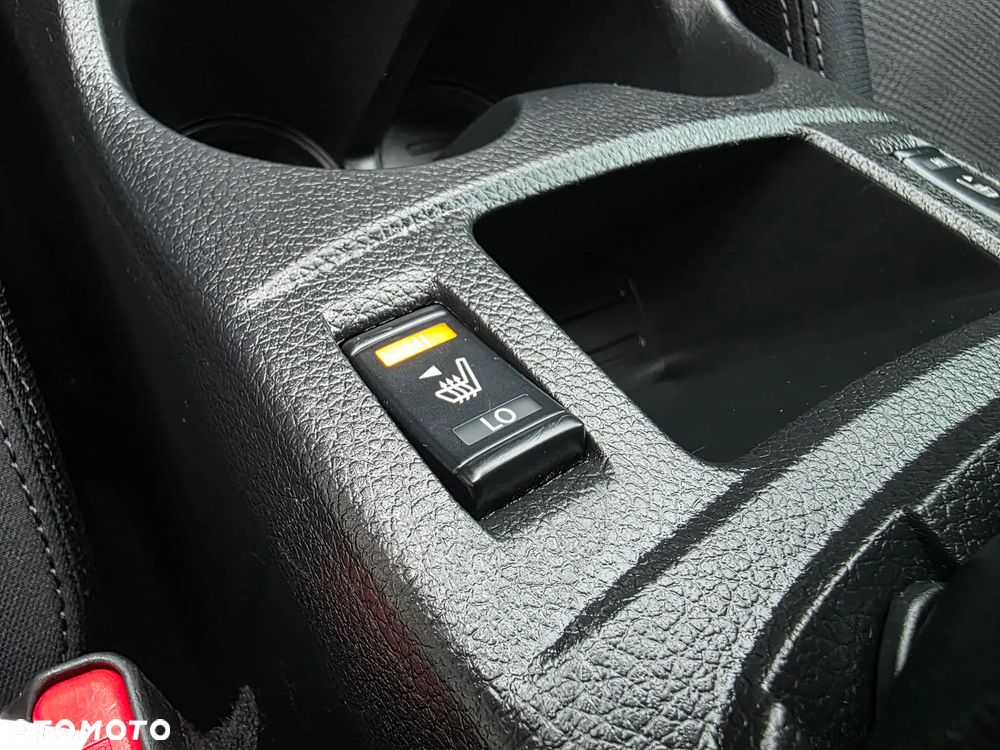 Nissan Qashqai 1.5 dCi N-Connecta - 24