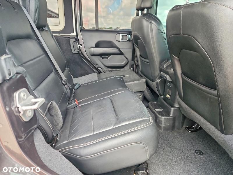 Jeep Wrangler Unlimited 3.6 Automatik Sahara - 6